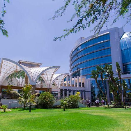 The Boma Nairobi Ξενοδοχείο Εξωτερικό φωτογραφία University Campus