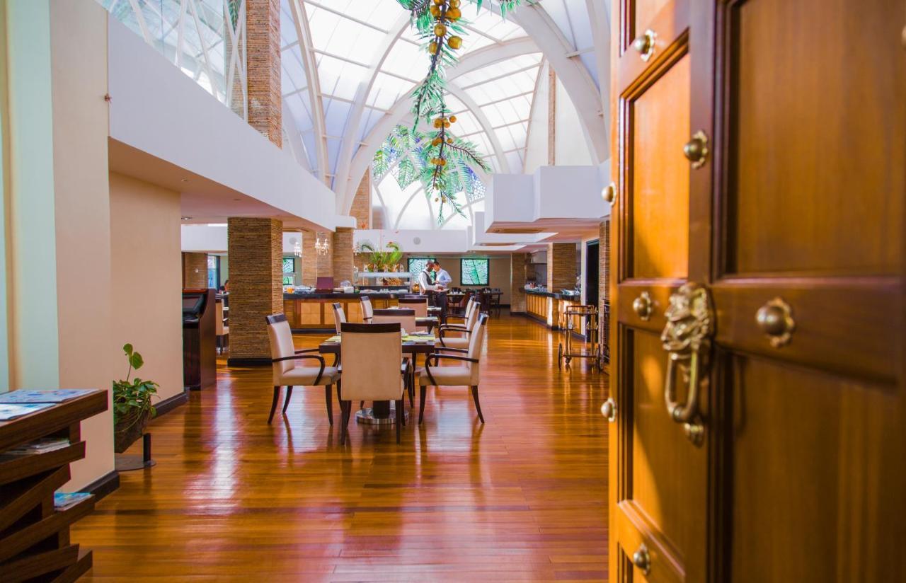 The Boma Nairobi Ξενοδοχείο Εξωτερικό φωτογραφία The lobby of the hotel