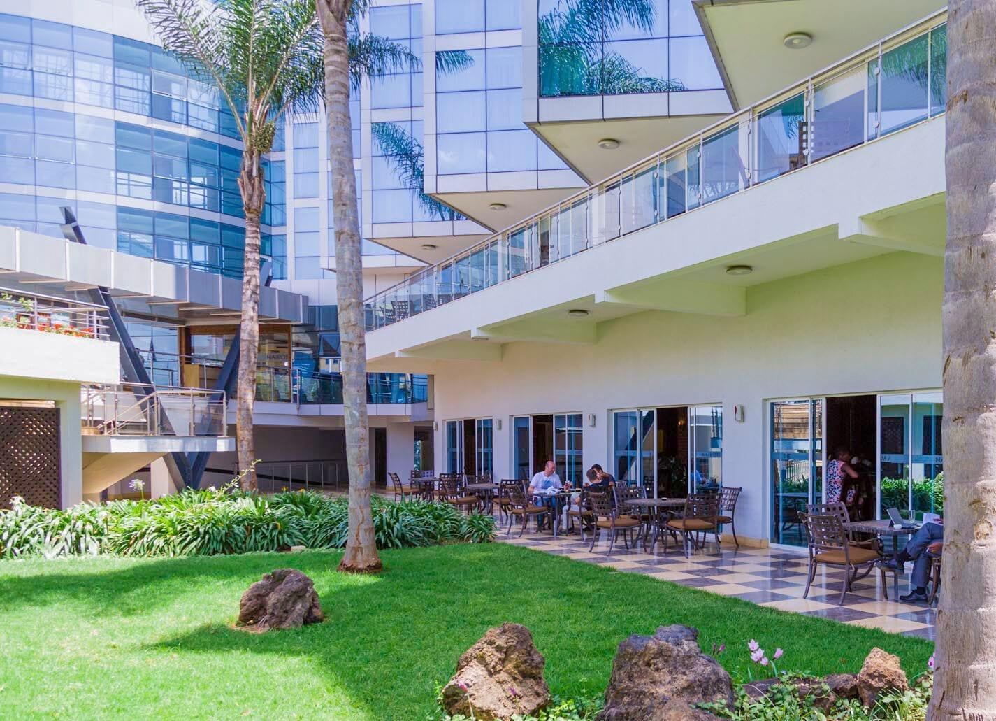 The Boma Nairobi Ξενοδοχείο Εξωτερικό φωτογραφία The courtyard of the hotel