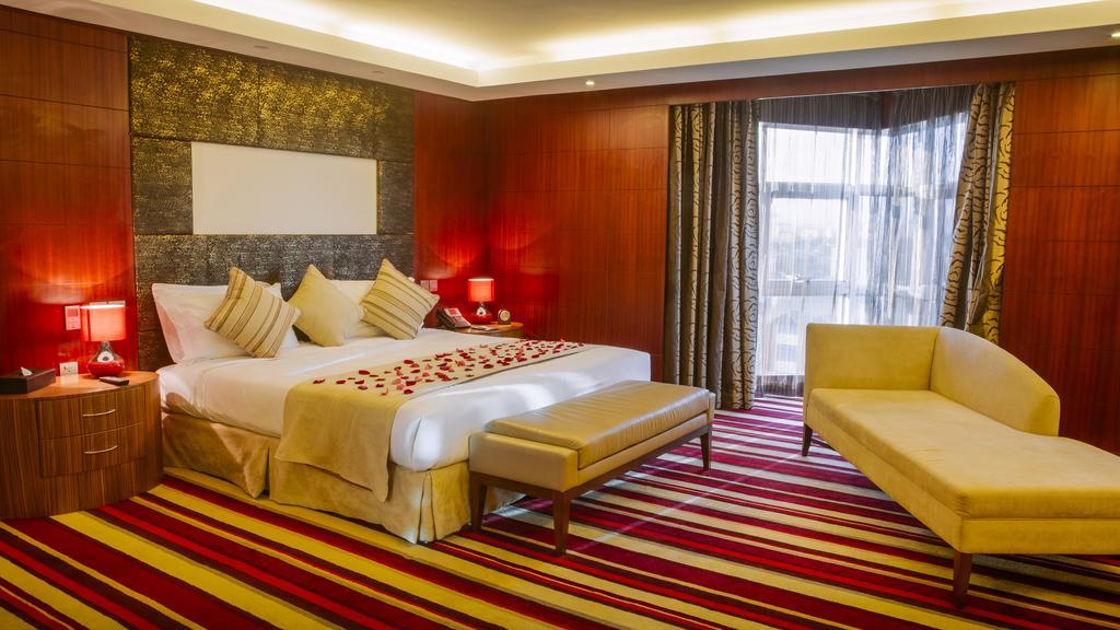 The Boma Nairobi Ξενοδοχείο Εξωτερικό φωτογραφία A suite at the hotel