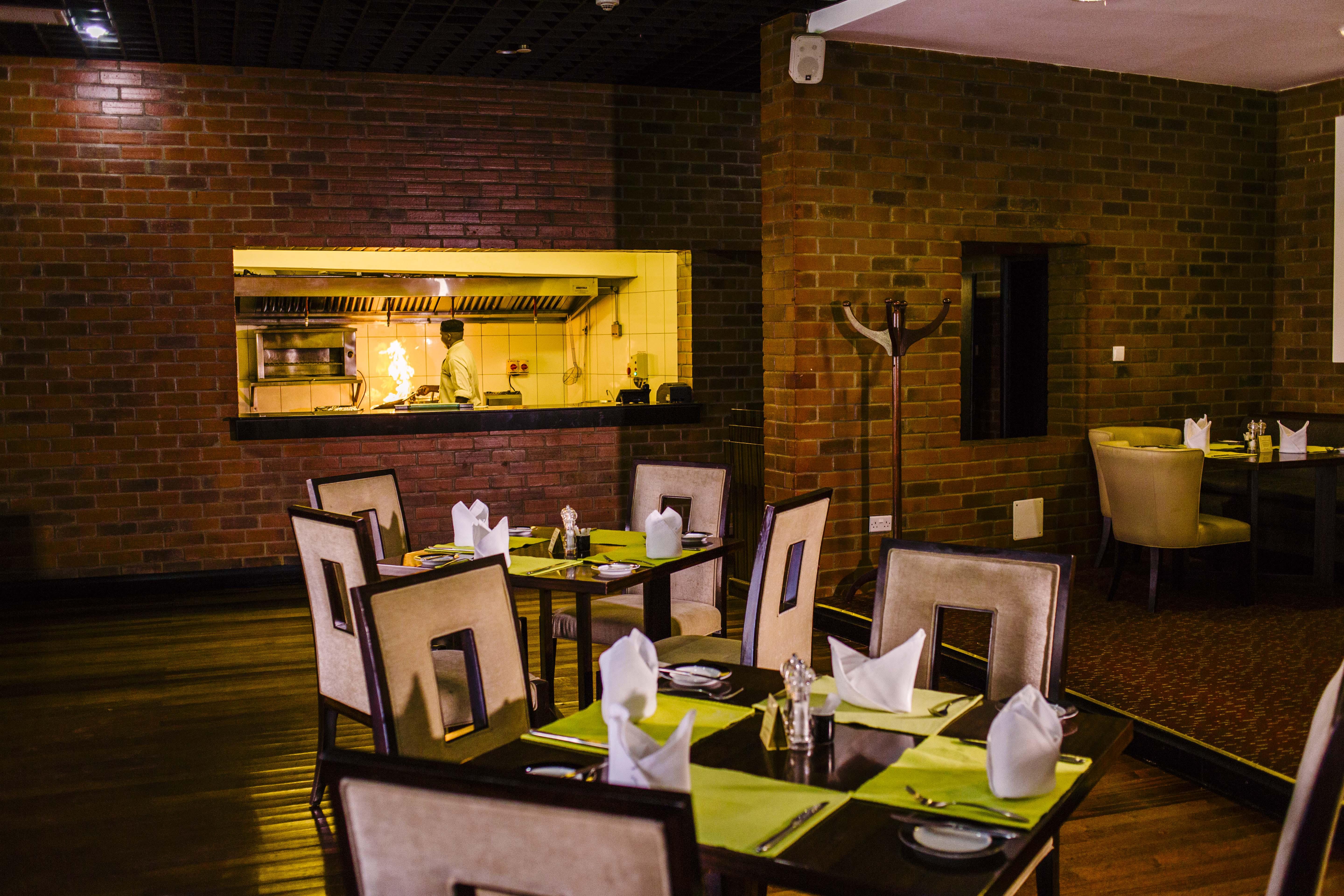 The Boma Nairobi Ξενοδοχείο Εξωτερικό φωτογραφία The restaurant